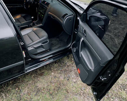 Чорний Шкода Октавія, об'ємом двигуна 1.6 л та пробігом 248 тис. км за 8300 $, фото 15 на Automoto.ua