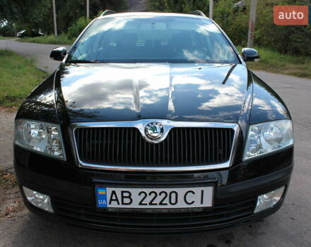 Черный Шкода Октавия, объемом двигателя 1.6 л и пробегом 212 тыс. км за 6600 $, фото 1 на Automoto.ua
