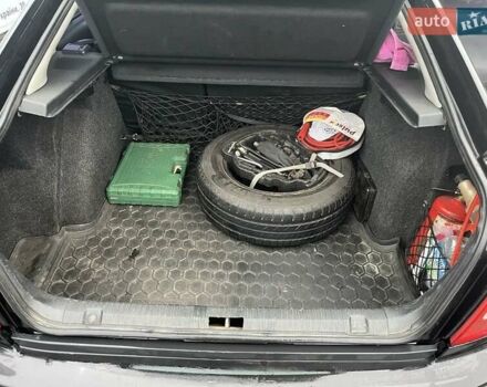 Черный Шкода Октавия, объемом двигателя 1.8 л и пробегом 343 тыс. км за 5550 $, фото 4 на Automoto.ua