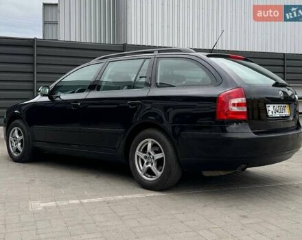 Черный Шкода Октавия, объемом двигателя 1.6 л и пробегом 230 тыс. км за 6900 $, фото 2 на Automoto.ua