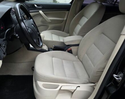 Черный Шкода Октавия, объемом двигателя 1.6 л и пробегом 256 тыс. км за 6300 $, фото 14 на Automoto.ua