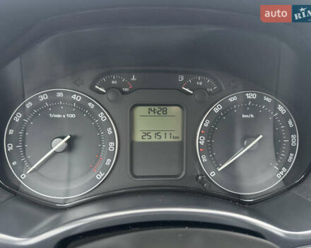 Черный Шкода Октавия, объемом двигателя 1.6 л и пробегом 251 тыс. км за 5800 $, фото 33 на Automoto.ua