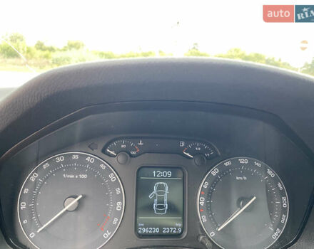 Шкода Октавия 2006 в Львове на Automoto.ua Черный Шкода Октавия, объемом двигателя 2 л и пробегом 296 тыс. км за 5500 $, фото 7 на Automoto.ua