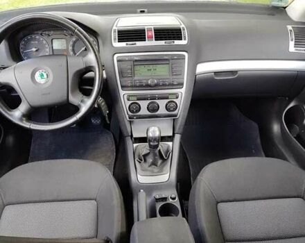 Шкода Октавия 2006 в Сумах на Automoto.ua Черный Шкода Октавия, объемом двигателя 2 л и пробегом 234 тыс. км за 8100 $, фото 4 на Automoto.ua