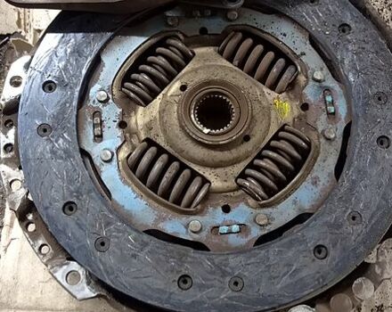 Черный Шкода Октавия, объемом двигателя 1.6 л и пробегом 290 тыс. км за 6500 $, фото 9 на Automoto.ua