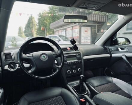 Чорний Шкода Октавія, об'ємом двигуна 1.6 л та пробігом 368 тис. км за 5400 $, фото 13 на Automoto.ua