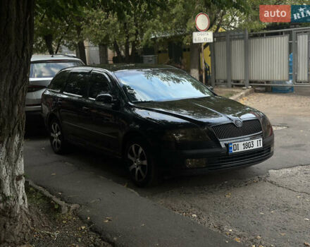 Черный Шкода Октавия, объемом двигателя 2 л и пробегом 298 тыс. км за 6700 $, фото 1 на Automoto.ua