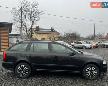 Черный Шкода Октавия, объемом двигателя 1.6 л и пробегом 251 тыс. км за 5800 $, фото 12 на Automoto.ua