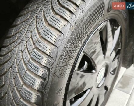 Черный Шкода Октавия, объемом двигателя 1.6 л и пробегом 268 тыс. км за 5300 $, фото 26 на Automoto.ua