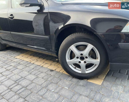 Черный Шкода Октавия, объемом двигателя 1.6 л и пробегом 275 тыс. км за 4900 $, фото 11 на Automoto.ua