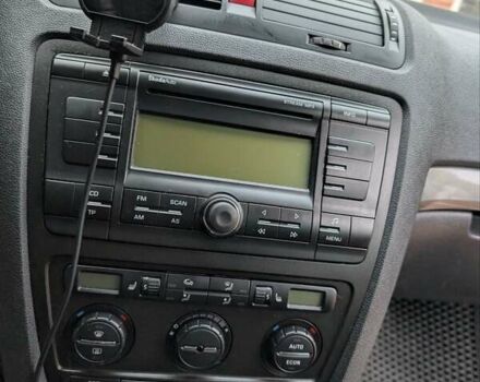 Чорний Шкода Октавія, об'ємом двигуна 1.6 л та пробігом 241 тис. км за 6200 $, фото 15 на Automoto.ua