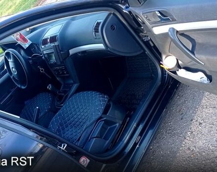 Черный Шкода Октавия, объемом двигателя 1.6 л и пробегом 290 тыс. км за 6500 $, фото 7 на Automoto.ua