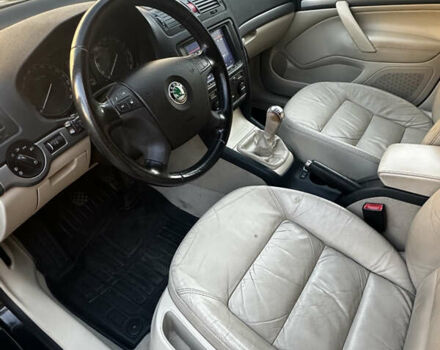 Шкода Октавія 2006 у Житомирі на Automoto.ua Чорний Шкода Октавія, об'ємом двигуна 2 л та пробігом 167 тис. км за 7200 $, фото 13 на Automoto.ua