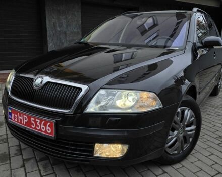 Черный Шкода Октавия, объемом двигателя 1.6 л и пробегом 256 тыс. км за 6300 $, фото 1 на Automoto.ua