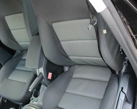 Черный Шкода Октавия, объемом двигателя 1.6 л и пробегом 212 тыс. км за 6600 $, фото 16 на Automoto.ua