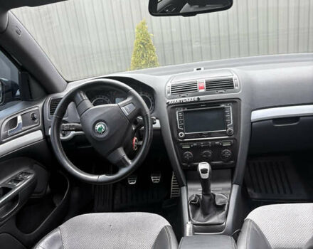 Чорний Шкода Октавія, об'ємом двигуна 2 л та пробігом 273 тис. км за 7300 $, фото 7 на Automoto.ua