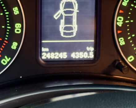 Чорний Шкода Октавія, об'ємом двигуна 1.6 л та пробігом 248 тис. км за 8300 $, фото 6 на Automoto.ua