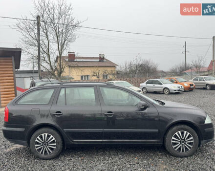 Черный Шкода Октавия, объемом двигателя 1.6 л и пробегом 251 тыс. км за 5800 $, фото 11 на Automoto.ua