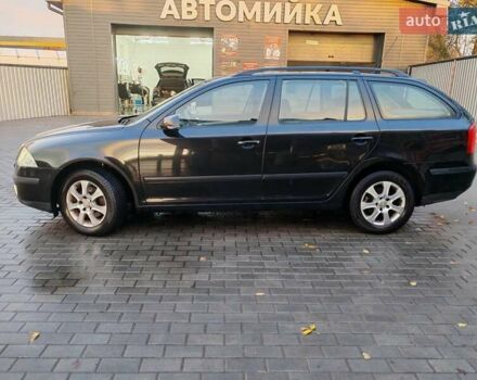 Черный Шкода Октавия, объемом двигателя 1.6 л и пробегом 258 тыс. км за 6200 $, фото 3 на Automoto.ua