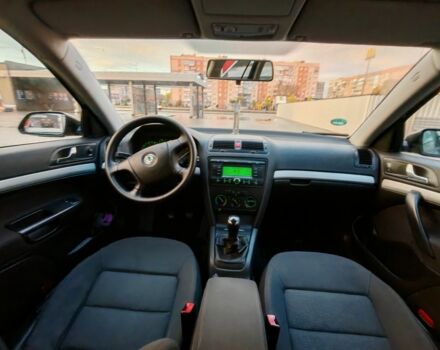 Черный Шкода Октавия, объемом двигателя 1.6 л и пробегом 253 тыс. км за 6200 $, фото 16 на Automoto.ua