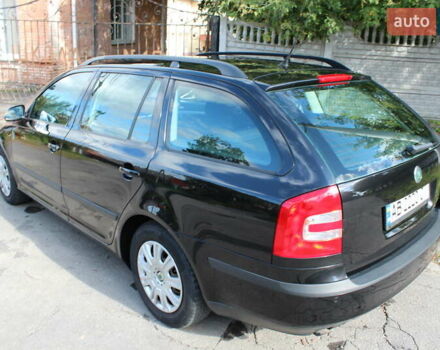 Черный Шкода Октавия, объемом двигателя 1.6 л и пробегом 212 тыс. км за 6600 $, фото 3 на Automoto.ua