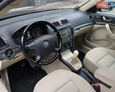 Чорний Шкода Октавія, об'ємом двигуна 1.6 л та пробігом 255 тис. км за 6300 $, фото 19 на Automoto.ua