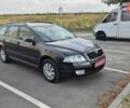 Черный Шкода Октавия, объемом двигателя 1.6 л и пробегом 212 тыс. км за 5700 $, фото 1 на Automoto.ua
