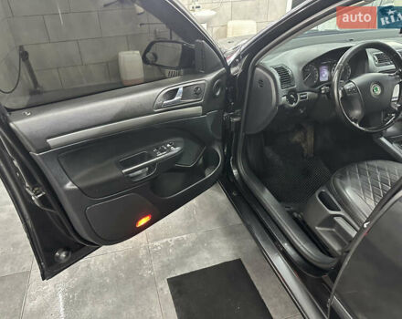 Черный Шкода Октавия, объемом двигателя 2 л и пробегом 298 тыс. км за 6700 $, фото 50 на Automoto.ua