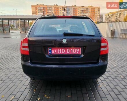 Черный Шкода Октавия, объемом двигателя 1.6 л и пробегом 258 тыс. км за 6200 $, фото 6 на Automoto.ua