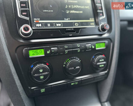 Чорний Шкода Октавія, об'ємом двигуна 2 л та пробігом 279 тис. км за 5999 $, фото 28 на Automoto.ua