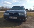 Черный Шкода Октавия, объемом двигателя 1.6 л и пробегом 201 тыс. км за 5300 $, фото 12 на Automoto.ua