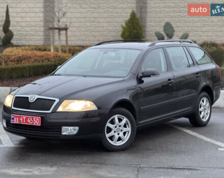 Черный Шкода Октавия, объемом двигателя 2 л и пробегом 250 тыс. км за 5999 $, фото 1 на Automoto.ua