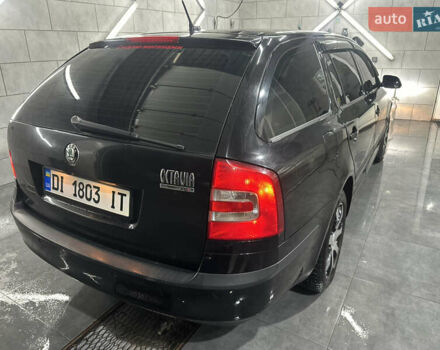 Черный Шкода Октавия, объемом двигателя 2 л и пробегом 298 тыс. км за 6700 $, фото 3 на Automoto.ua