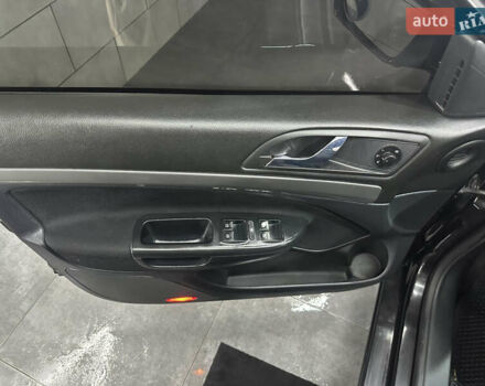 Черный Шкода Октавия, объемом двигателя 2 л и пробегом 298 тыс. км за 6700 $, фото 49 на Automoto.ua