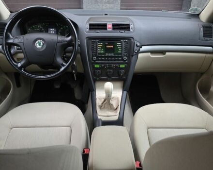 Черный Шкода Октавия, объемом двигателя 1.6 л и пробегом 256 тыс. км за 6300 $, фото 16 на Automoto.ua