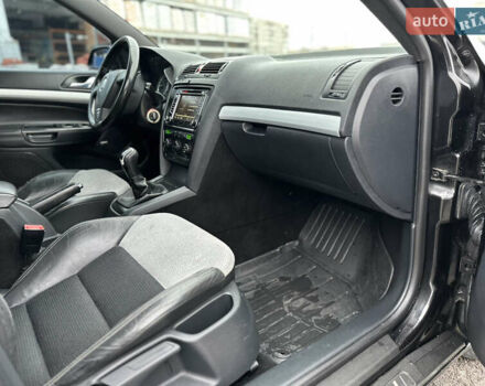 Чорний Шкода Октавія, об'ємом двигуна 2 л та пробігом 279 тис. км за 5999 $, фото 32 на Automoto.ua