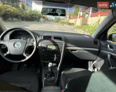 Шкода Октавия 2006 в Киеве на Automoto.ua Черный Шкода Октавия, объемом двигателя 1.9 л и пробегом 300 тыс. км за 2700 $, фото 9 на Automoto.ua