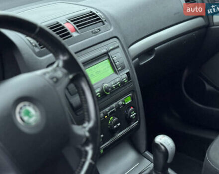 Черный Шкода Октавия, объемом двигателя 2 л и пробегом 250 тыс. км за 5999 $, фото 27 на Automoto.ua