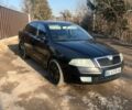 Черный Шкода Октавия, объемом двигателя 1.6 л и пробегом 299 тыс. км за 3350 $, фото 1 на Automoto.ua