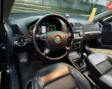 Чорний Шкода Октавія, об'ємом двигуна 1.6 л та пробігом 248 тис. км за 8300 $, фото 3 на Automoto.ua