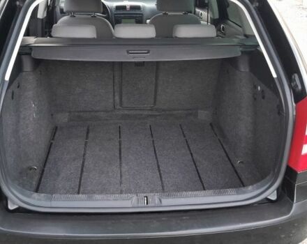 Черный Шкода Октавия, объемом двигателя 1.6 л и пробегом 260 тыс. км за 7400 $, фото 12 на Automoto.ua