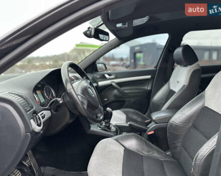 Чорний Шкода Октавія, об'ємом двигуна 2 л та пробігом 279 тис. км за 5999 $, фото 26 на Automoto.ua