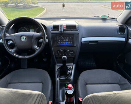 Чорний Шкода Октавія, об'ємом двигуна 1.6 л та пробігом 208 тис. км за 5999 $, фото 37 на Automoto.ua