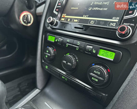 Чорний Шкода Октавія, об'ємом двигуна 2 л та пробігом 279 тис. км за 5999 $, фото 36 на Automoto.ua