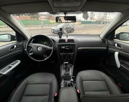 Черный Шкода Октавия, объемом двигателя 1.6 л и пробегом 233 тыс. км за 6300 $, фото 9 на Automoto.ua