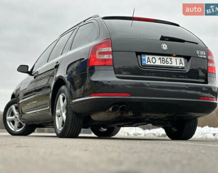Чорний Шкода Октавія, об'ємом двигуна 2 л та пробігом 279 тис. км за 5999 $, фото 14 на Automoto.ua