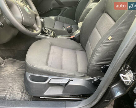 Черный Шкода Октавия, объемом двигателя 1.6 л и пробегом 210 тыс. км за 6500 $, фото 14 на Automoto.ua