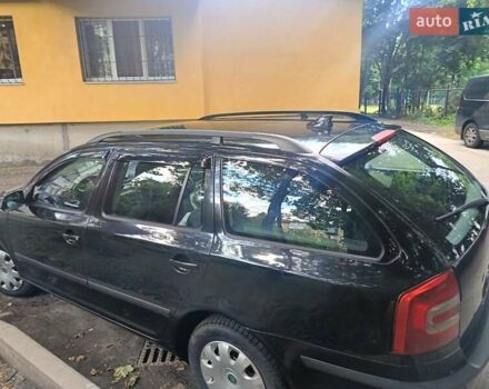 Черный Шкода Октавия, объемом двигателя 1.6 л и пробегом 294 тыс. км за 6200 $, фото 5 на Automoto.ua