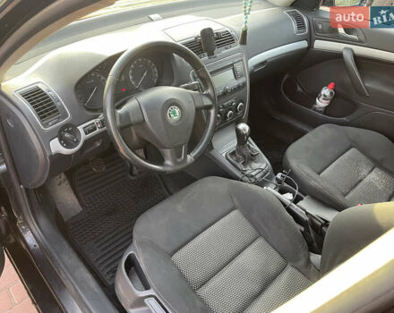 Чорний Шкода Октавія, об'ємом двигуна 1.6 л та пробігом 200 тис. км за 5300 $, фото 10 на Automoto.ua