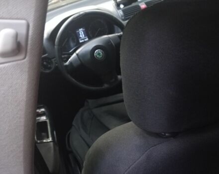 Чорний Шкода Октавія, об'ємом двигуна 2 л та пробігом 430 тис. км за 6000 $, фото 6 на Automoto.ua